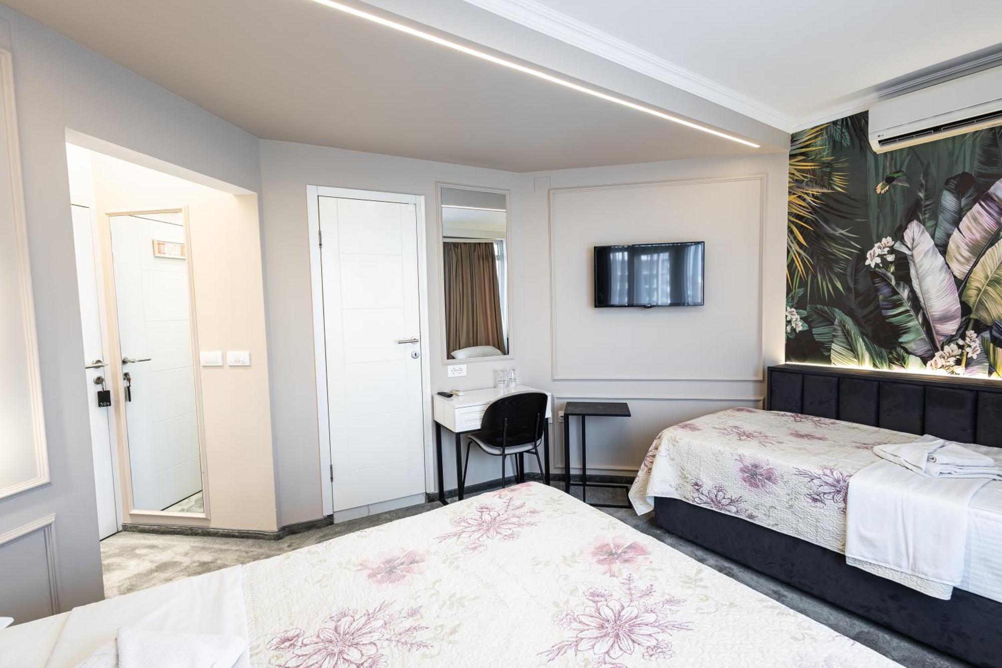 Garni Hotel Lotos Ниш Екстер'єр фото